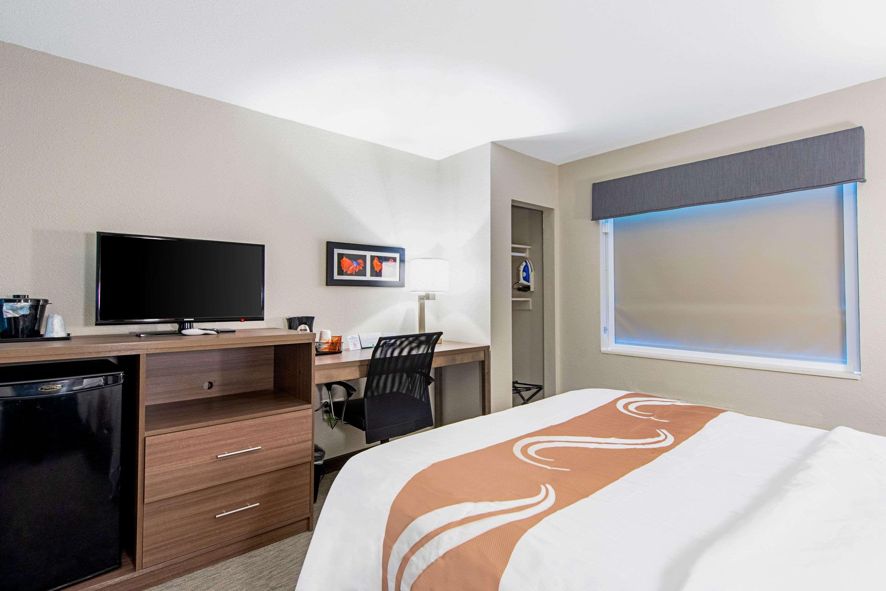 Quality Inn Mishawaka near Notre Dame Extérieur photo