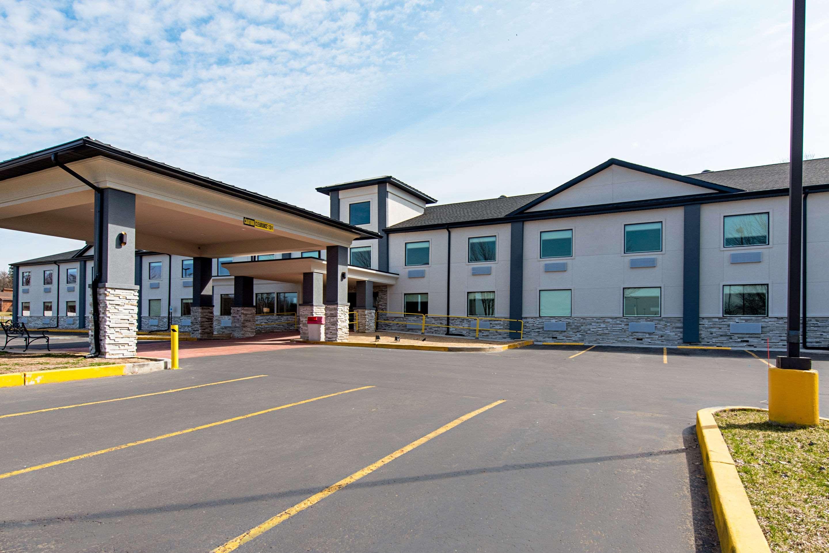 Quality Inn Mishawaka near Notre Dame Extérieur photo