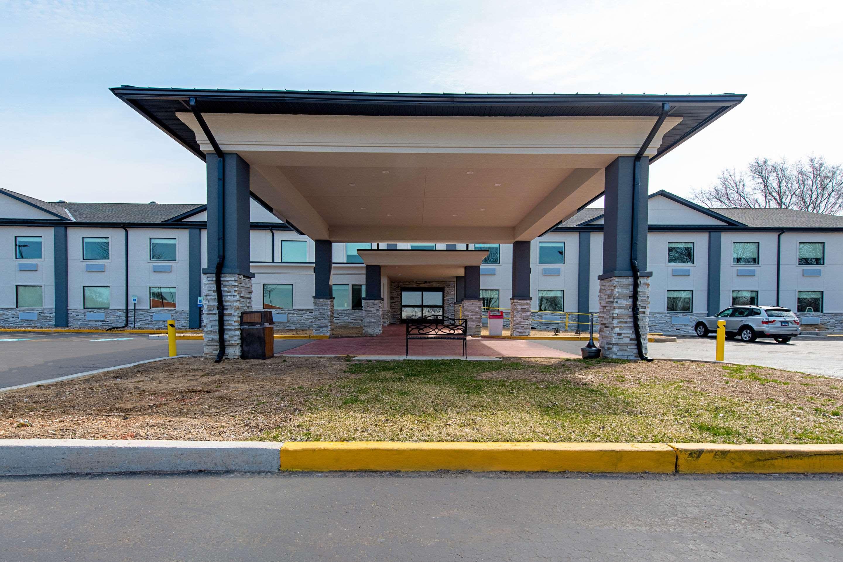 Quality Inn Mishawaka near Notre Dame Extérieur photo
