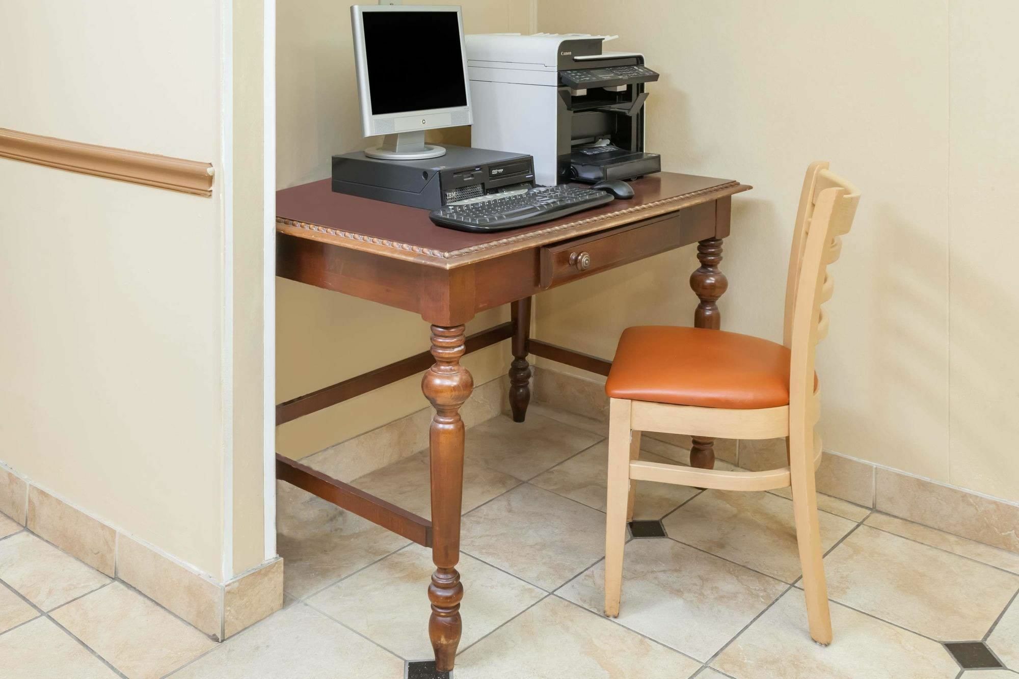 Quality Inn Mishawaka near Notre Dame Extérieur photo